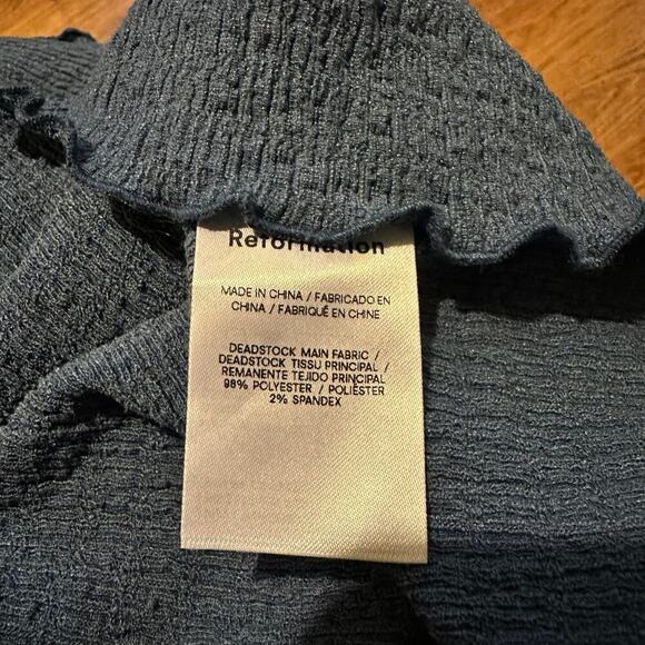 Reformation Blue textured long sleeve top blouse size small casual mock neck - Picture 5 of 7
